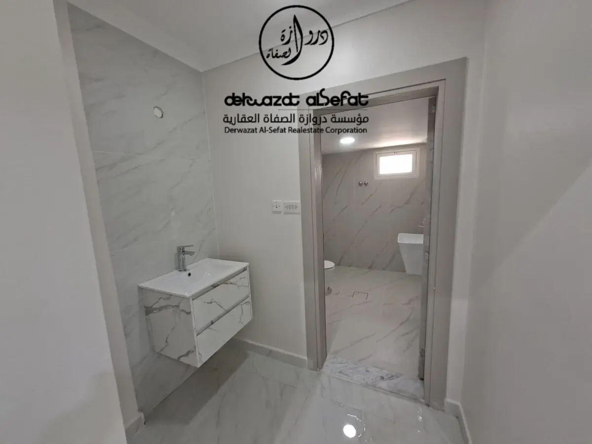 للإيجار دور في السرة
