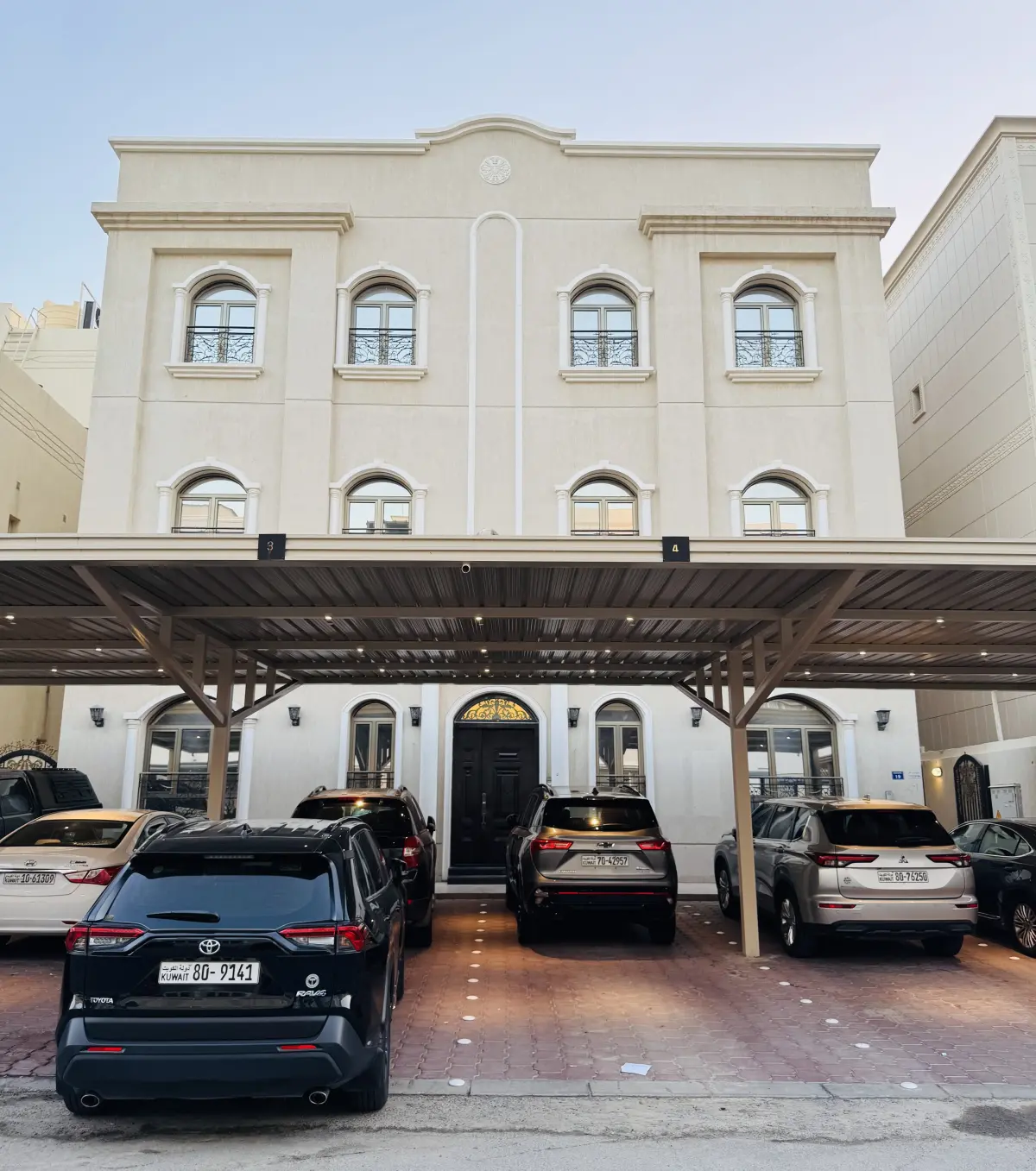 للبيع بيت في جابر الاحمد