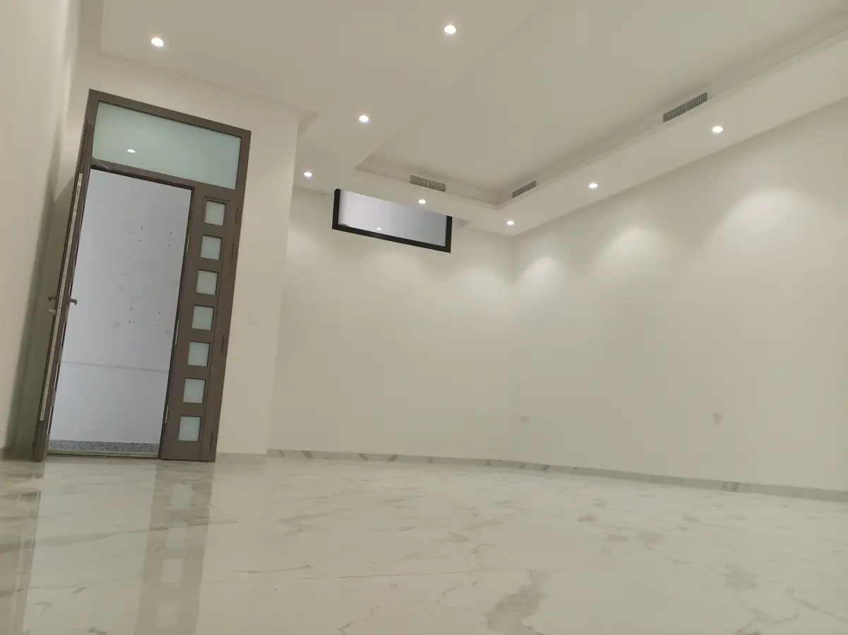 Rent Apartment in Omariya