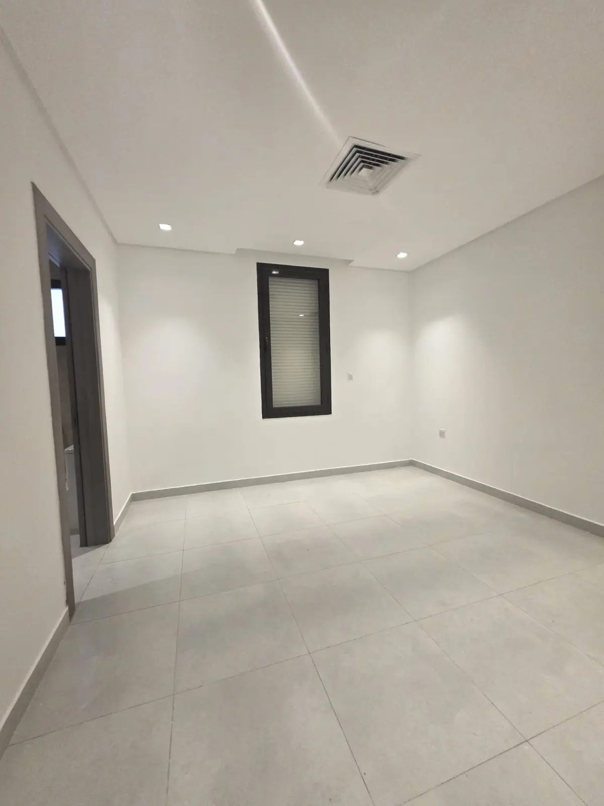 Rent Floor in Siddeeq