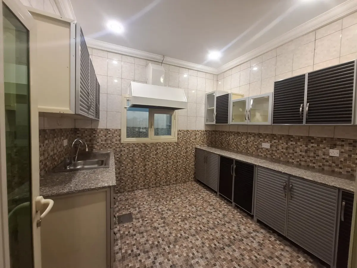 Rent Floor in Zahra