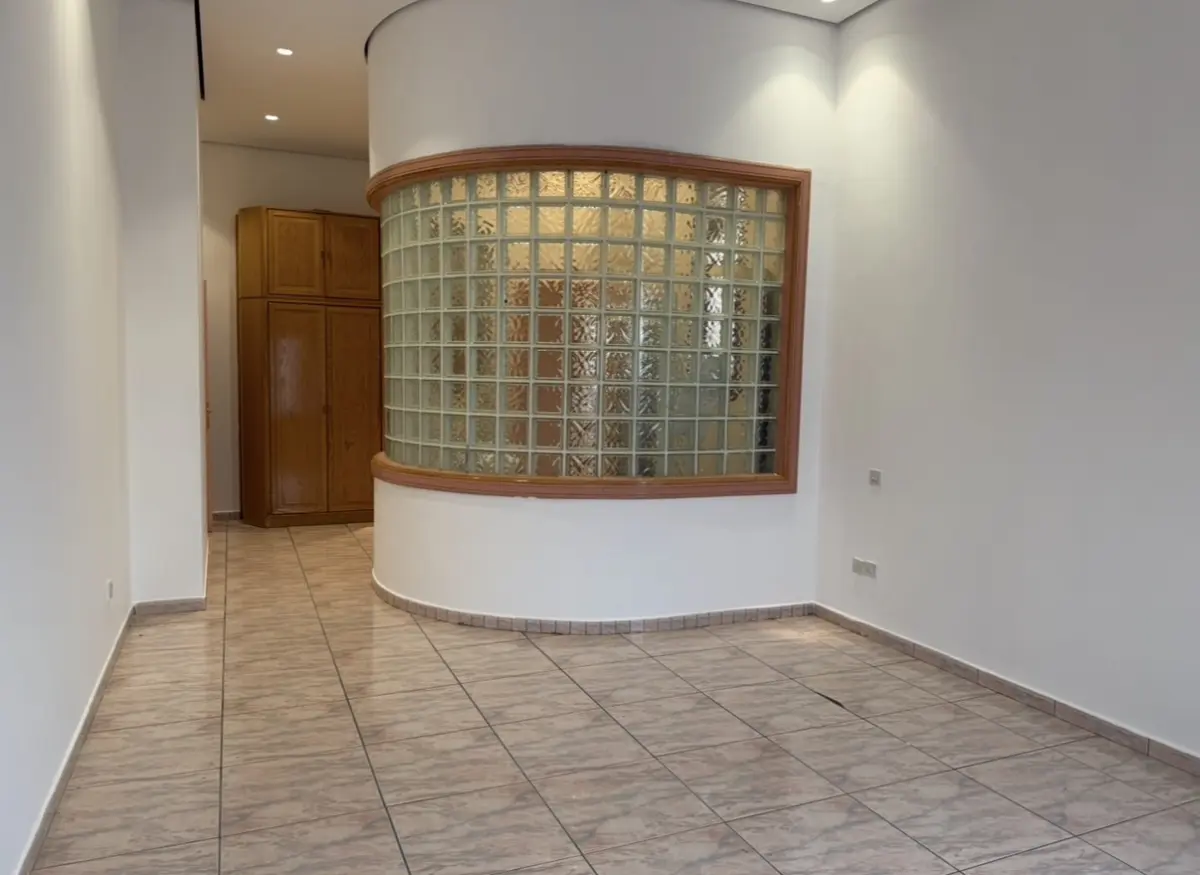 Rent Floor in Salwa
