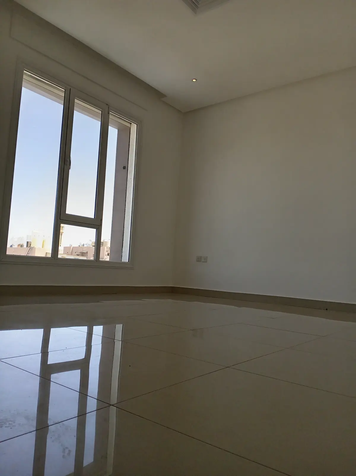 Rent Apartment in Rawda