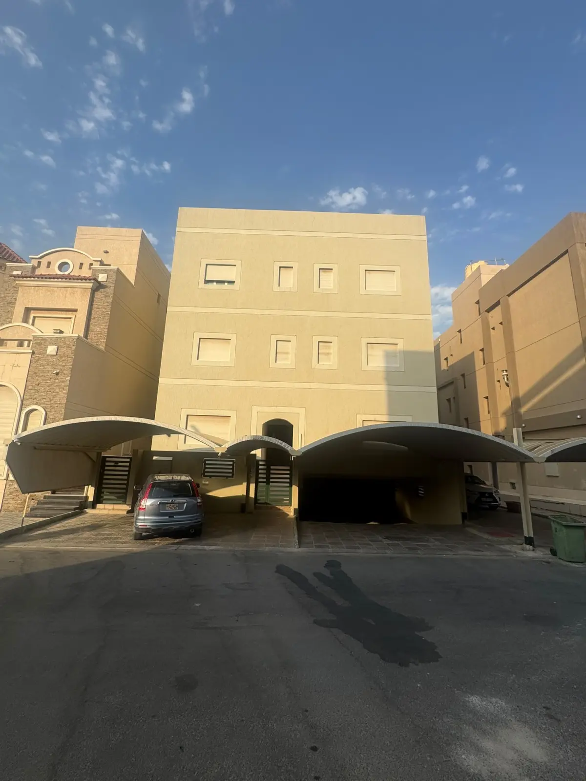 للبيع بيت في ابو فطيرة