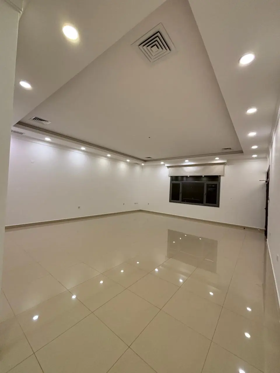 Rent Floor in Abu Fatira