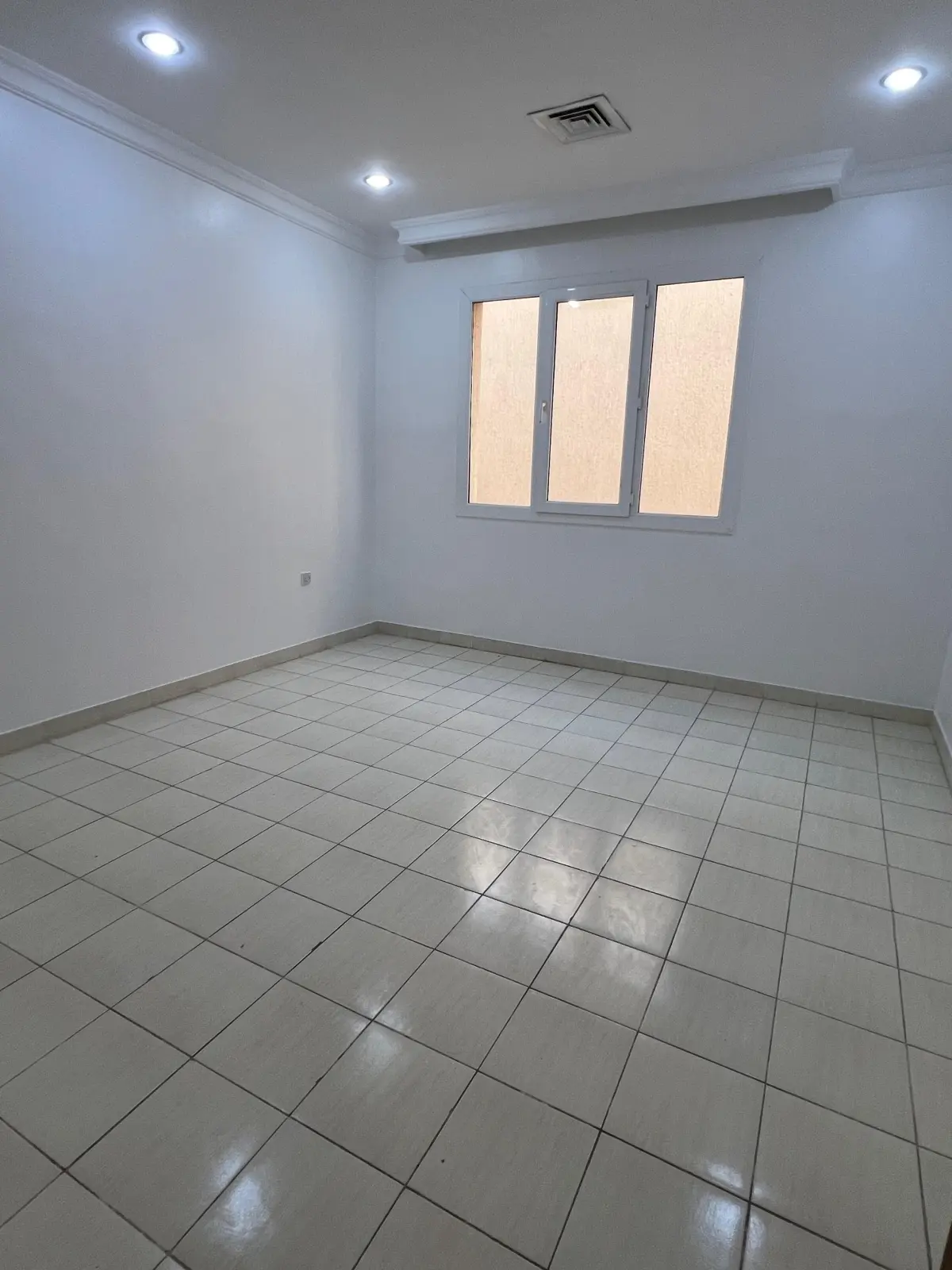 Rent Apartment in Salam