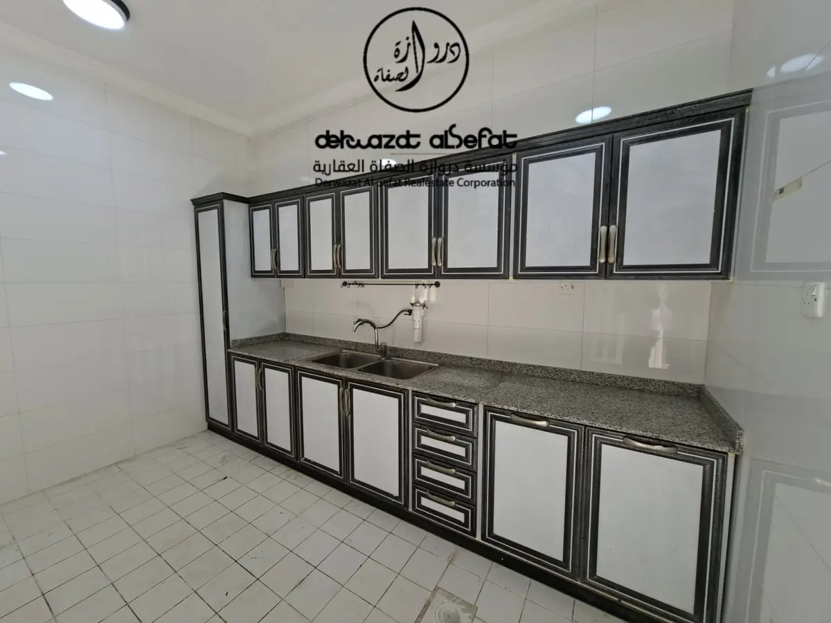 للإيجار شقة في صباح الاحمد البحرية - الخيران