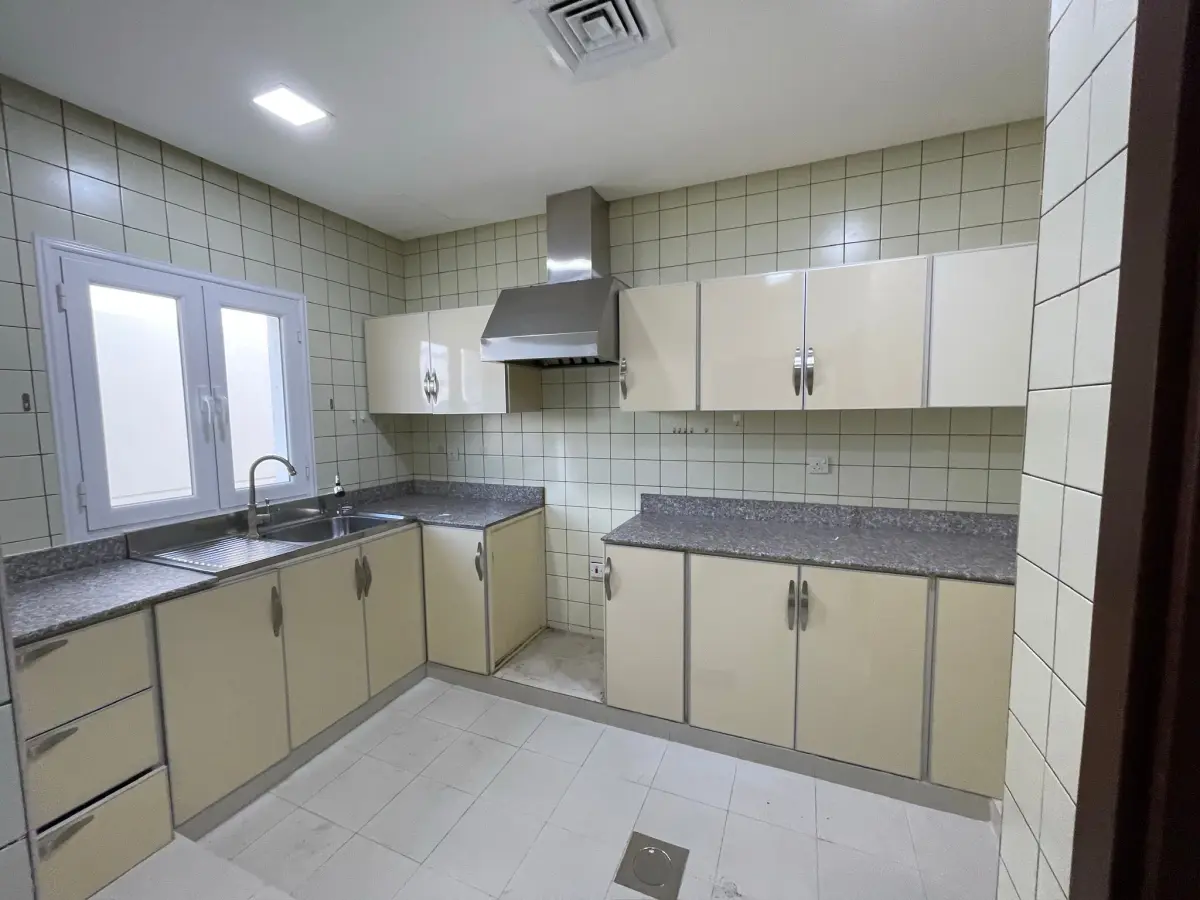 Rent Apartment in Rawda