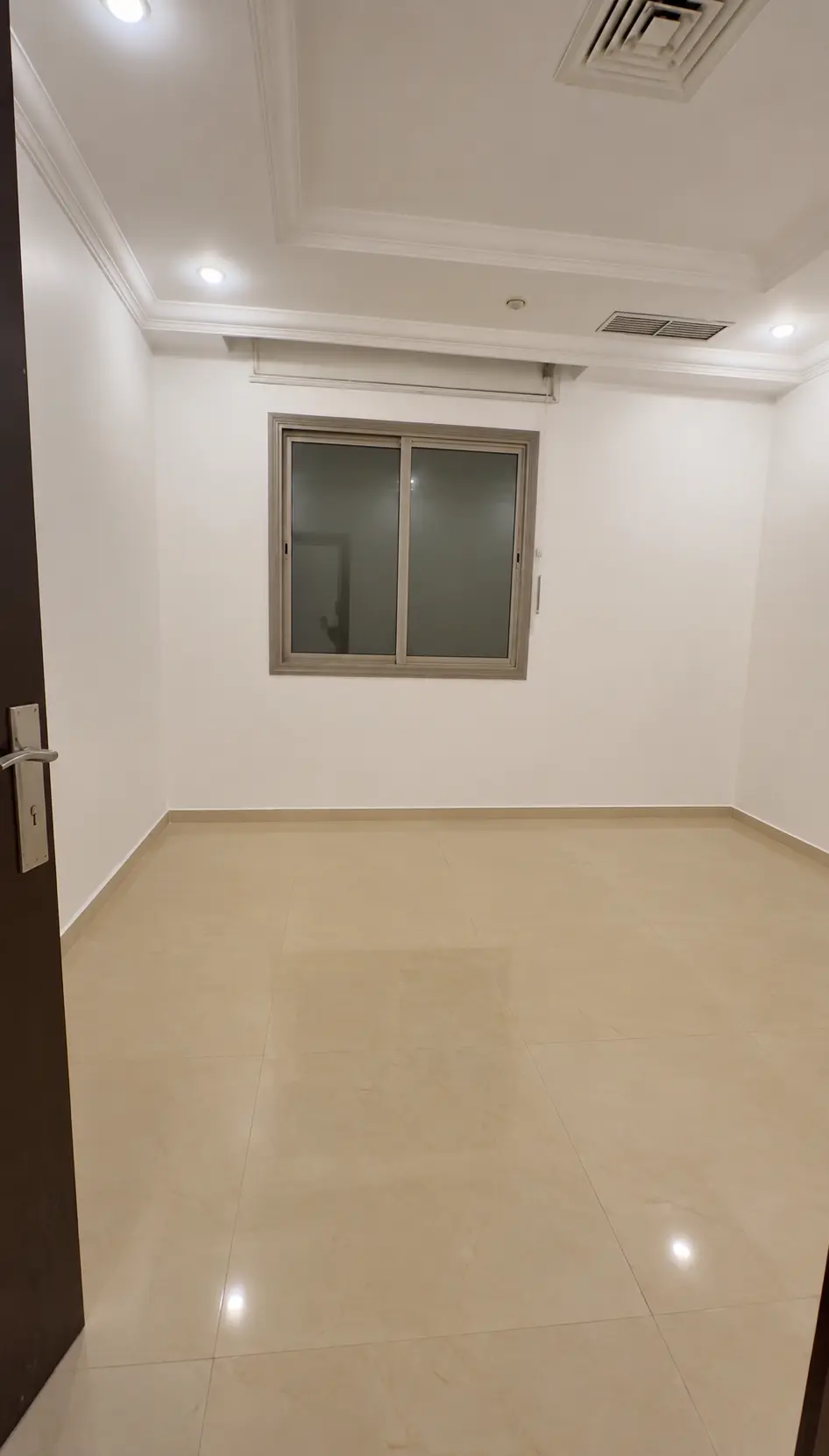 للإيجار شقة في بيان