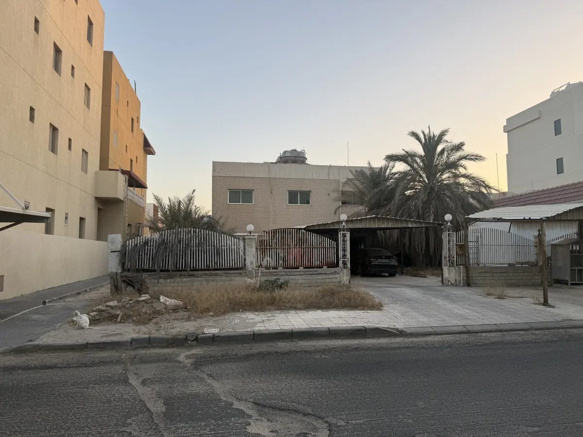 Sale House in Bayan