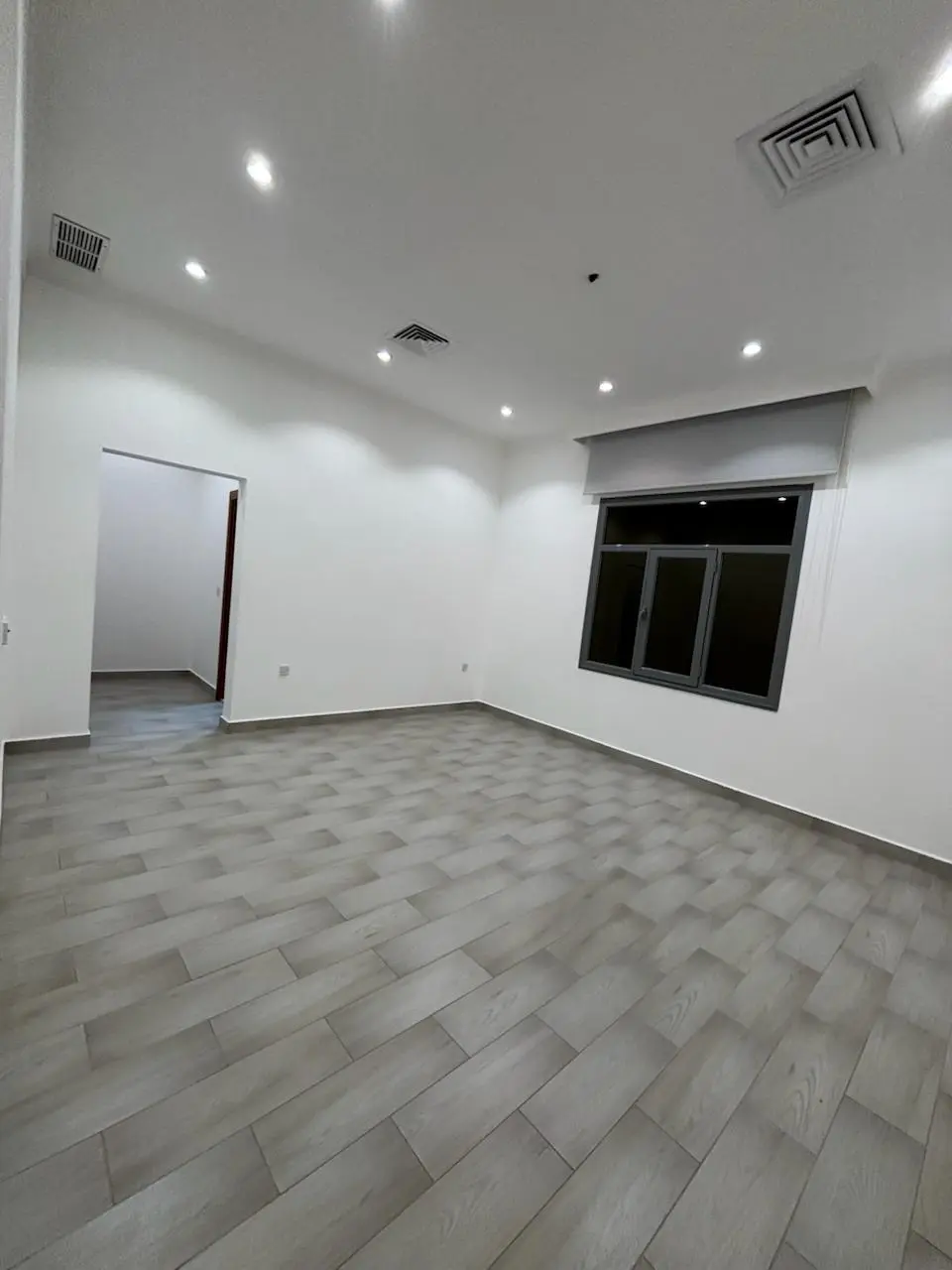 Rent Floor in Abu Fatira