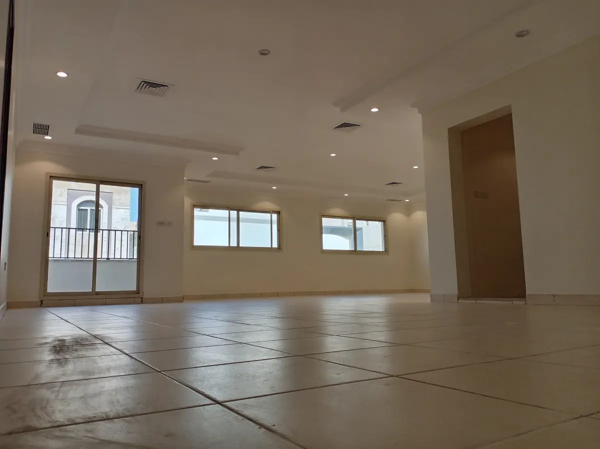Rent Floor in Zahra
