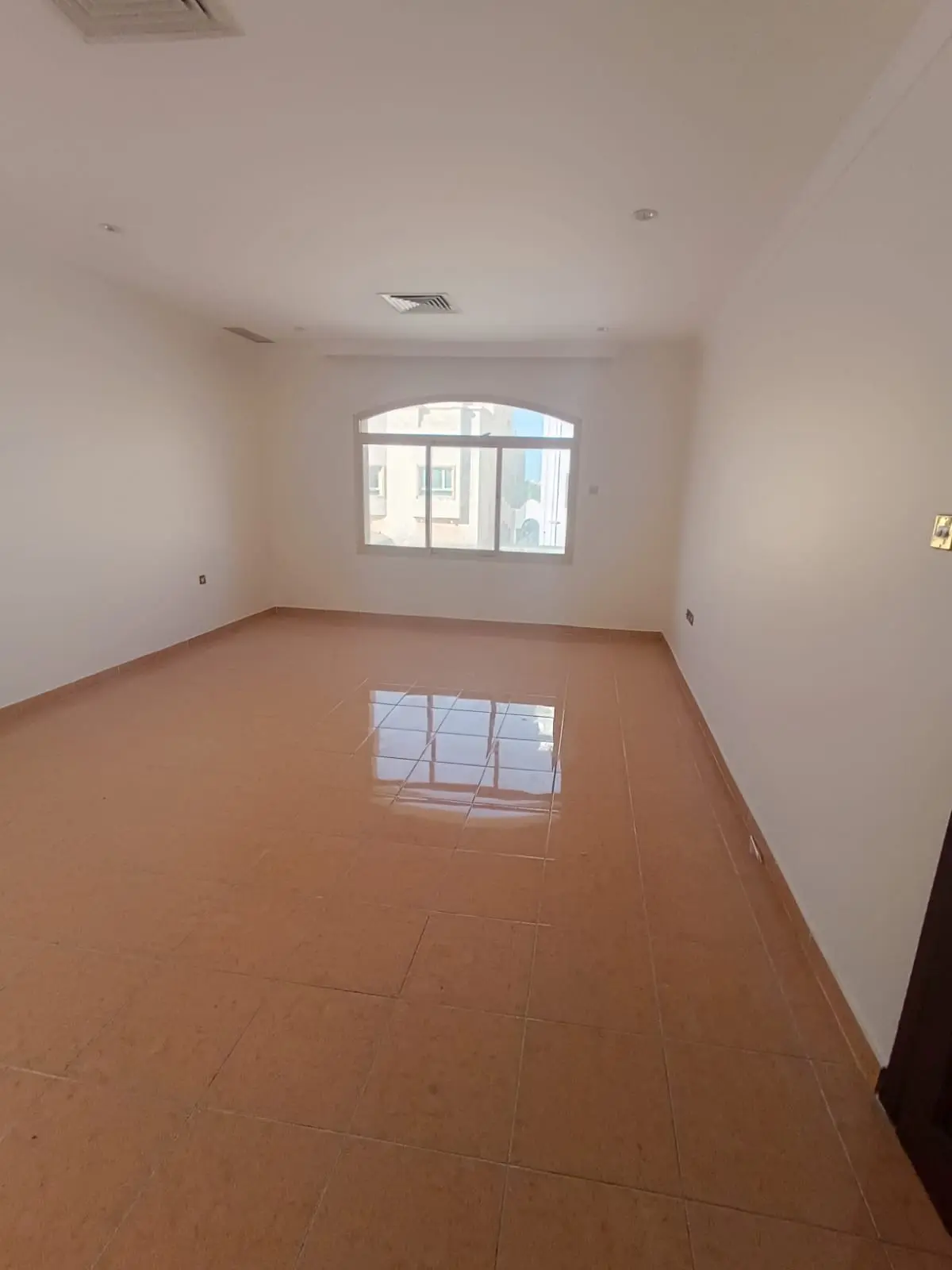 Rent Floor in Shuhada