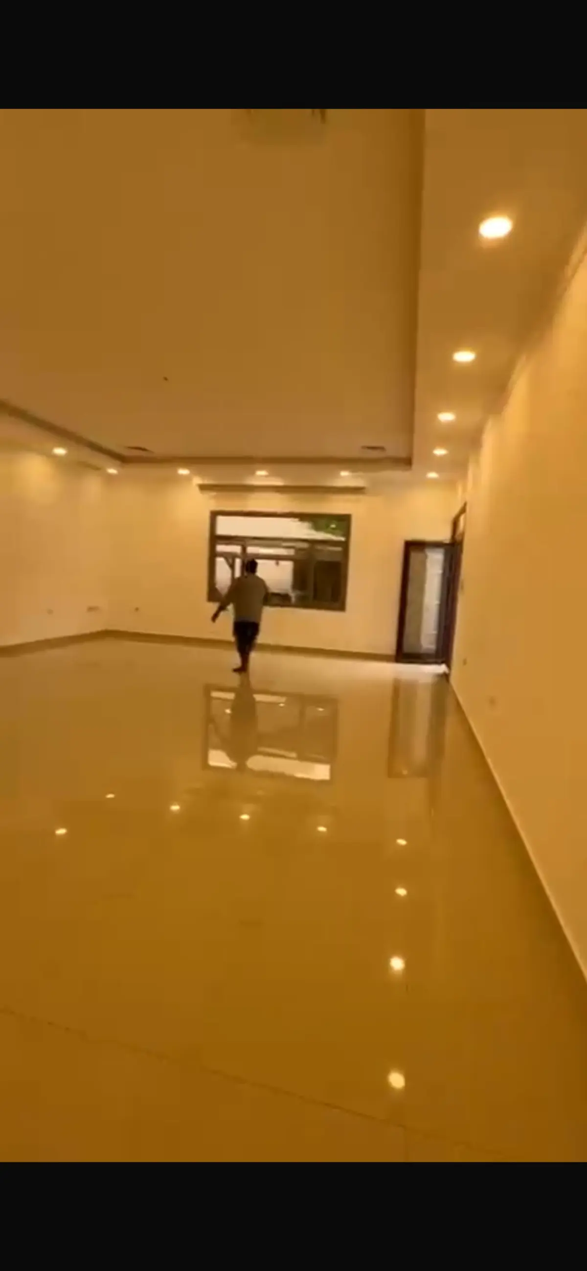 Rent Floor in Abu Fatira