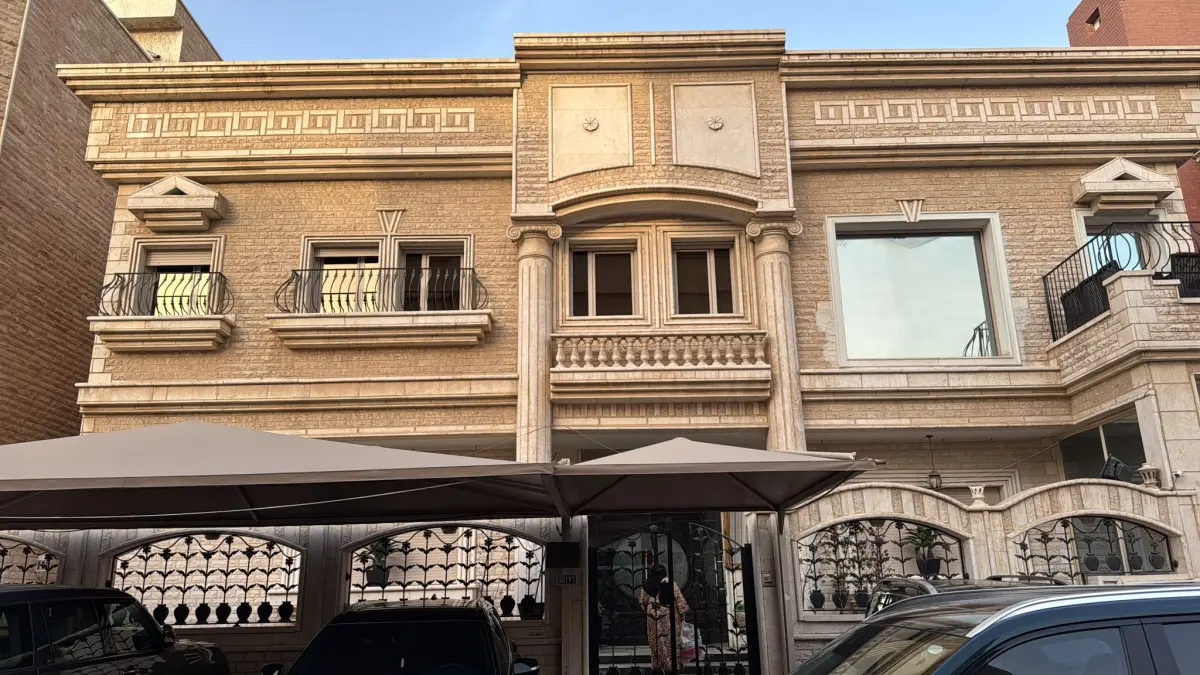 للبيع بيت في الزهراء